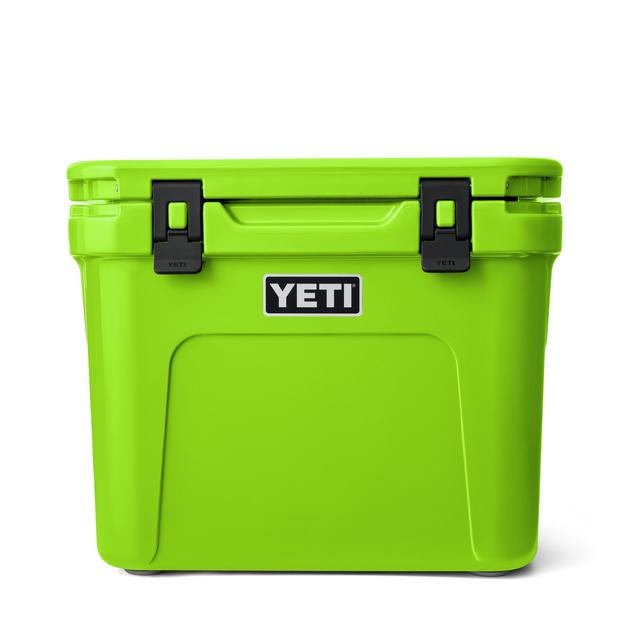 Roadie 32 Wheeled Cooler - Venom